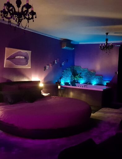 Purple Lovt Love Room Suite